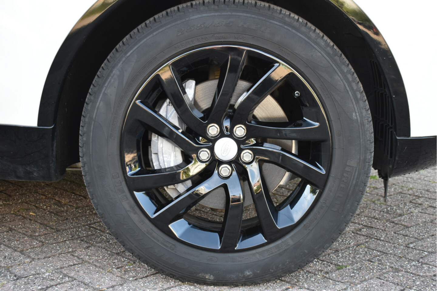 Land Rover-Discovery-33